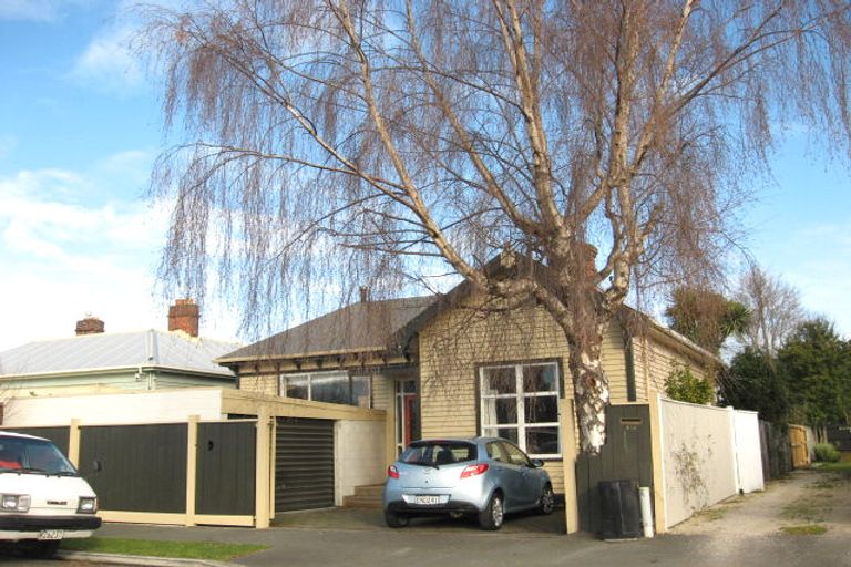 Photo of property in 215 Springfield Road, St Albans, Christchurch, 8014