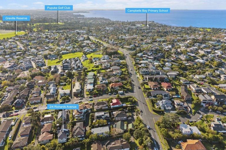 Photo of property in 2/4 Richards Avenue, Forrest Hill, Auckland, 0620