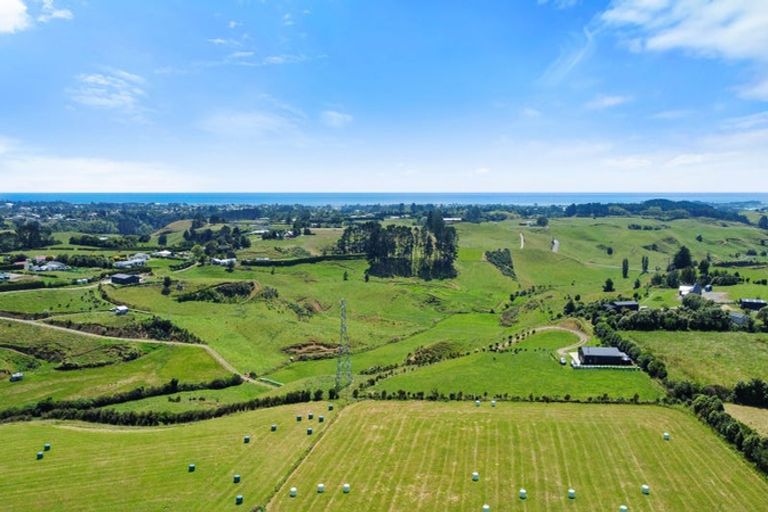 Photo of property in 401a Smart Road, Hillsborough, New Plymouth, 4372