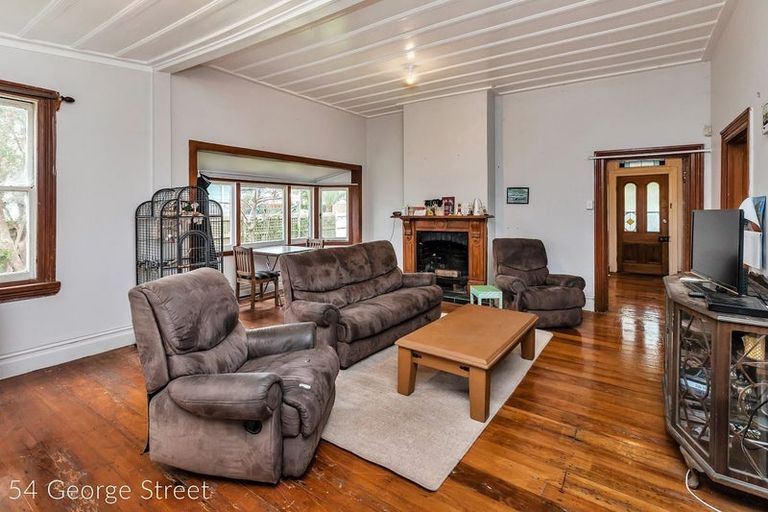 Photo of property in 54 George Street, Hikurangi, 0114