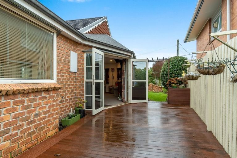 Photo of property in 8 Reading Street, Upper Riccarton, Christchurch, 8041
