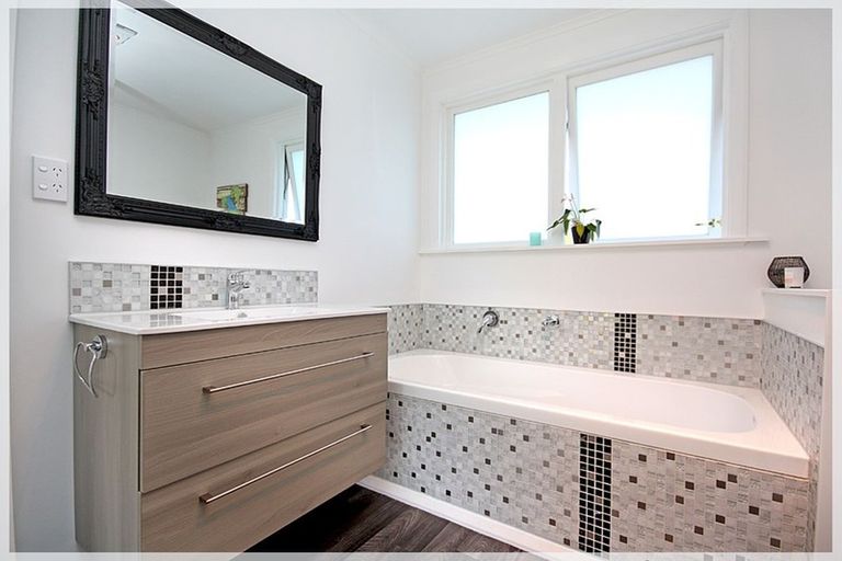 Photo of property in 132 Takapu Road, Manakau, Levin, 5573