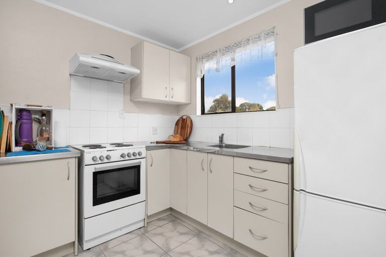 Photo of property in 2/18 Coombe Avenue, Otara, Auckland, 2023