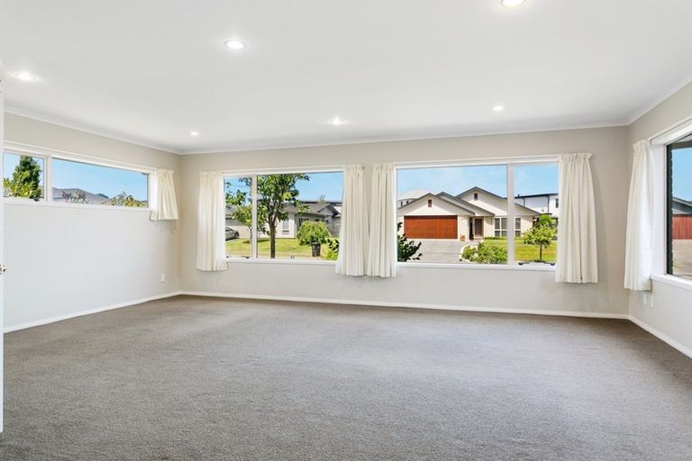 Photo of property in 14 Ernest Kemp Rise, Wharewaka, Taupo, 3330