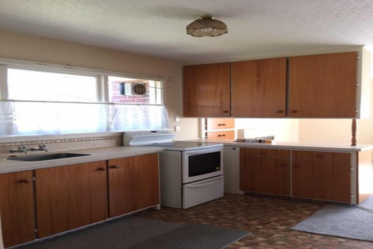 Photo of property in 3 Woodbury Street, Avonhead, Christchurch, 8042