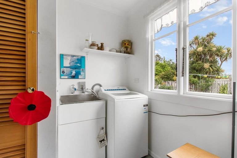 Photo of property in 11 Paul Street, Waimate, 7924