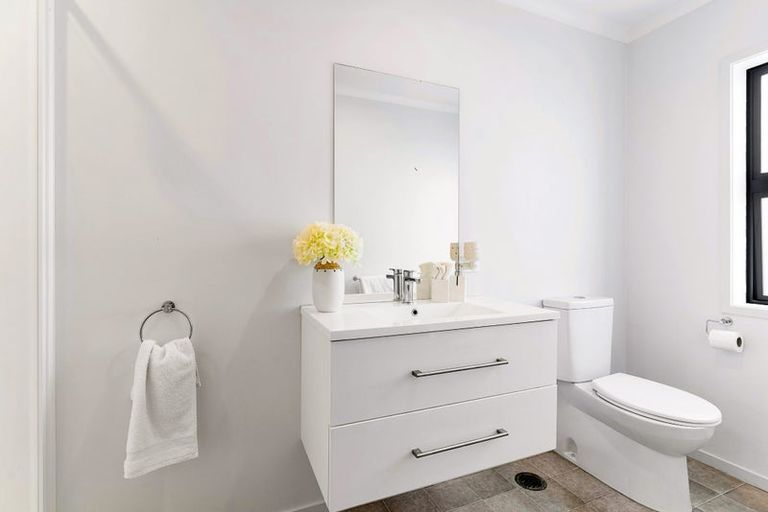 Photo of property in 11 Haroto Street, Manukau, Auckland, 2104