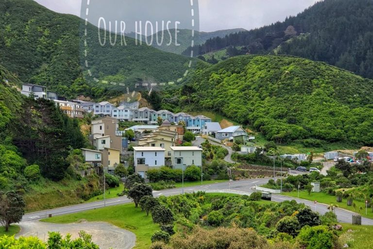 Photo of property in 18a Rarangi Way, Owhiro Bay, Wellington, 6023