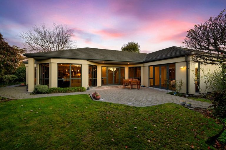 Photo of property in 55 Marble Wood Drive, Papanui, Christchurch, 8053