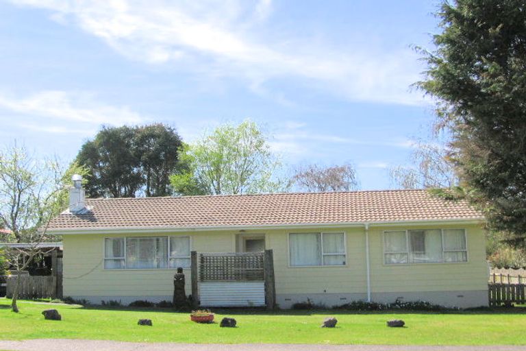 Photo of property in 4 Alison Street, Mangakakahi, Rotorua, 3015