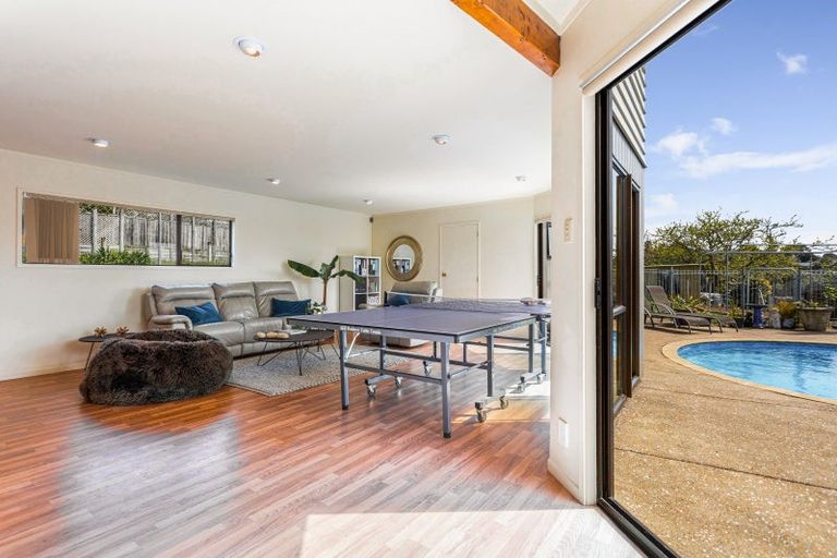 Photo of property in 24 Verbena Road, Birkdale, Auckland, 0626