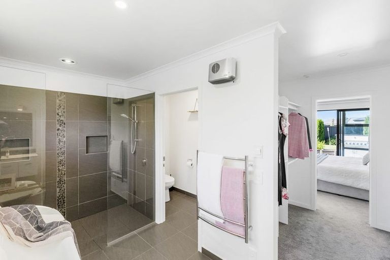Photo of property in 24 Ethereal Crescent, Mount Pisa, Cromwell, 9383