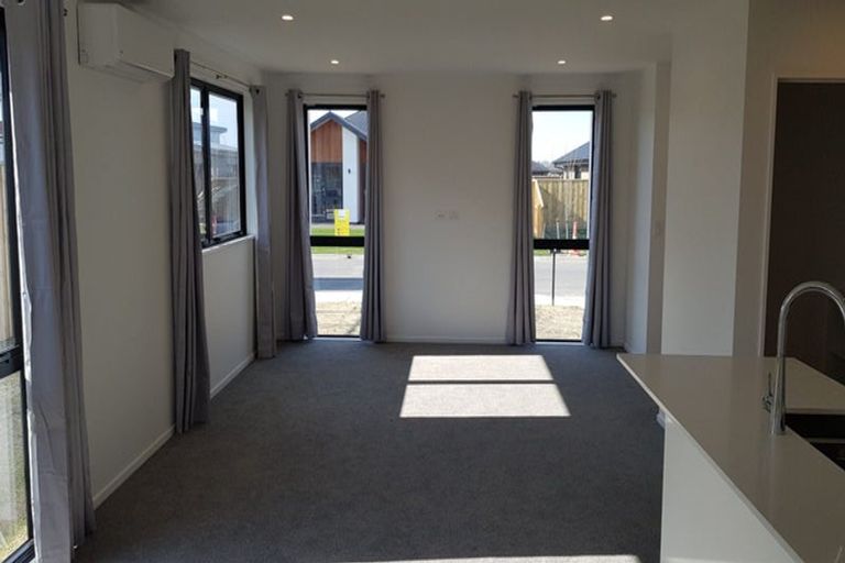 Photo of property in 31 Mehrtens Crescent, Woodend, 7691