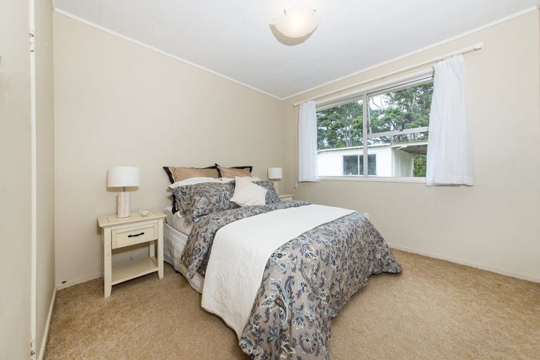Photo of property in 25 Allington Road, Massey, Auckland, 0614