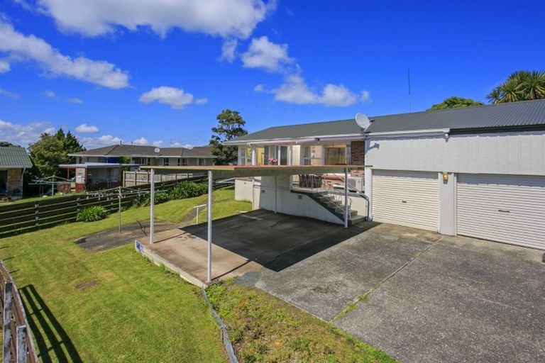Photo of property in 2/13 Liston Street, Northcote, Auckland, 0627