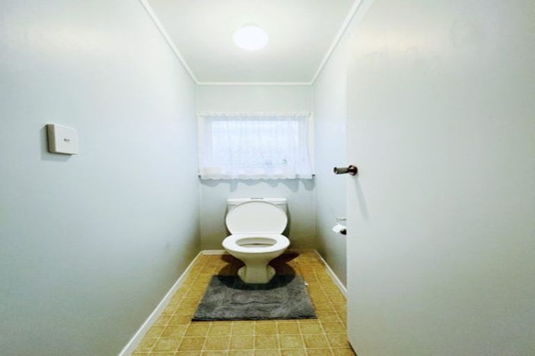 Photo of property in 66b Ray Small Drive, Pahurehure, Papakura, 2113