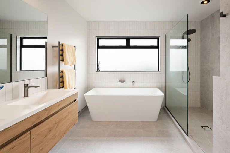 Photo of property in 14 Bree Place, Flagstaff, Hamilton, 3210