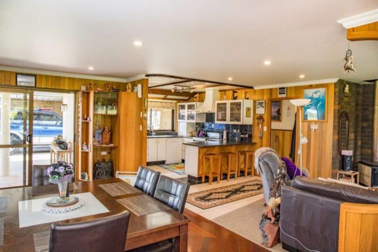 Photo of property in 617 Owhiwa Road, Parua Bay, Onerahi, 0192