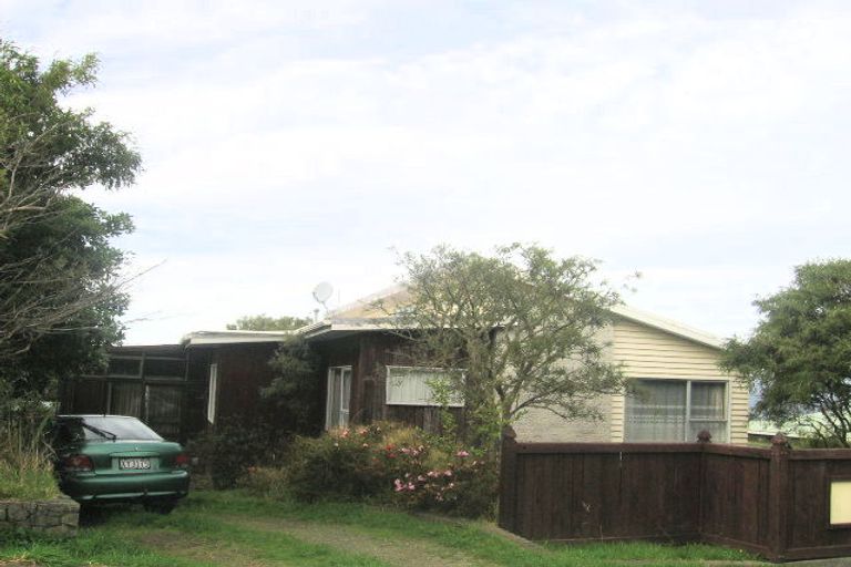 Photo of property in 8 Camellia Terrace, Maungaraki, Lower Hutt, 5010