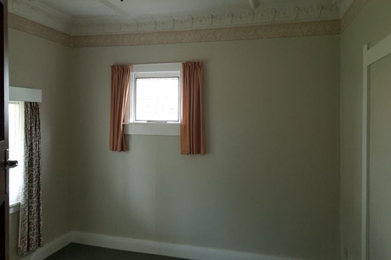 Photo of property in 94 Lyndhurst Street, Takaro, Palmerston North, 4412