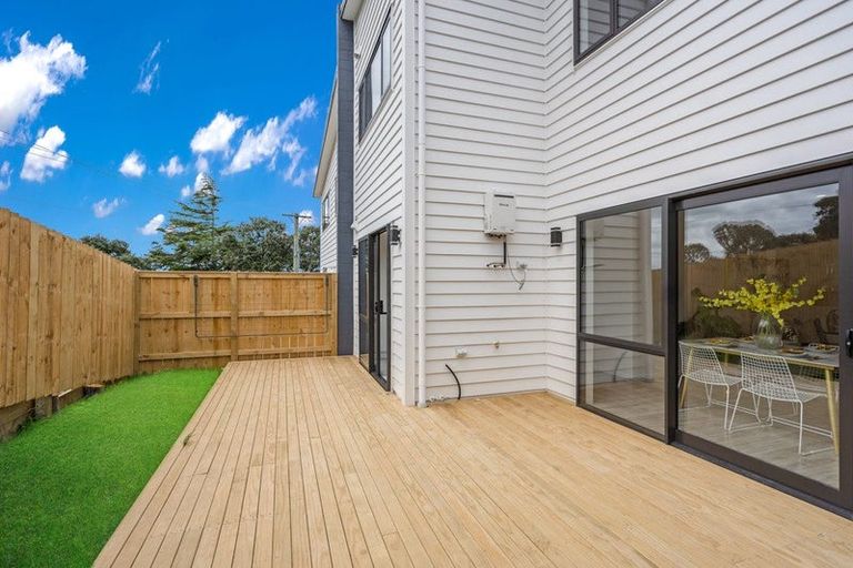 Photo of property in 61a Hillcrest Road, Papatoetoe, Auckland, 2025