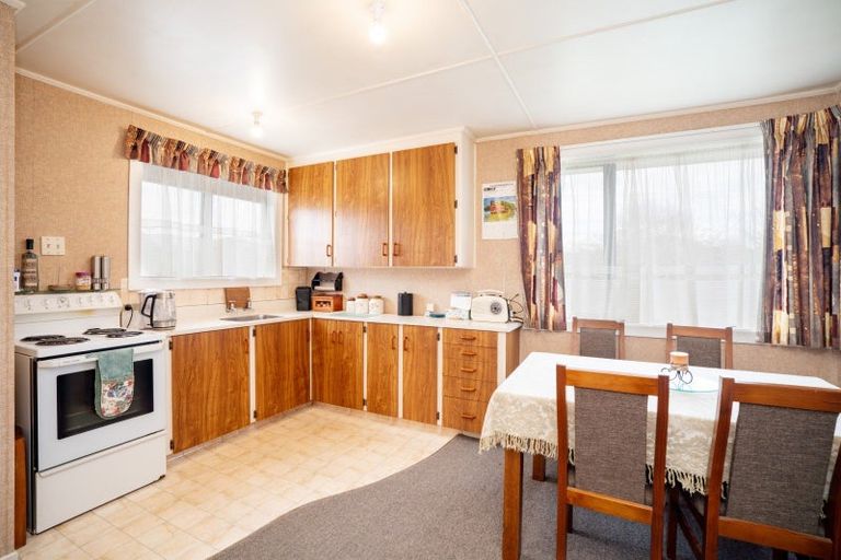 Photo of property in 1 Ballantrae Street, Wallacetown, 9816