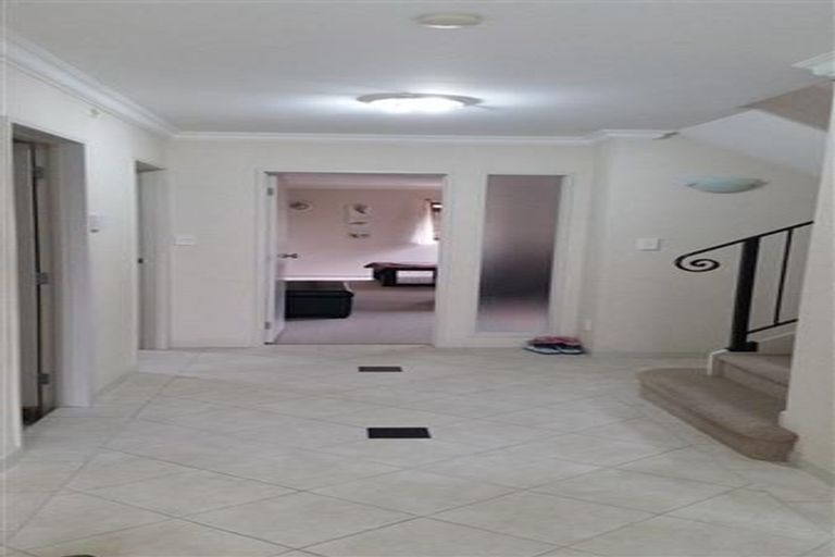 Photo of property in 404 Chapel Road, Flat Bush, Auckland, 2016