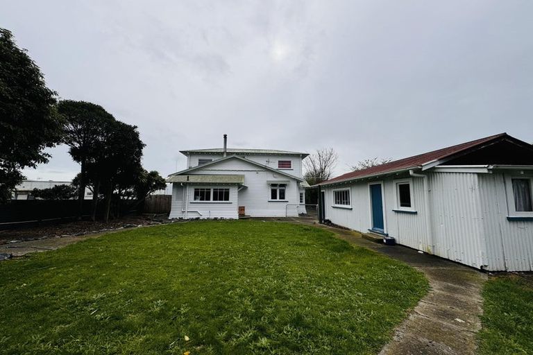 Photo of property in 64 Limbrick Street, Terrace End, Palmerston North, 4410