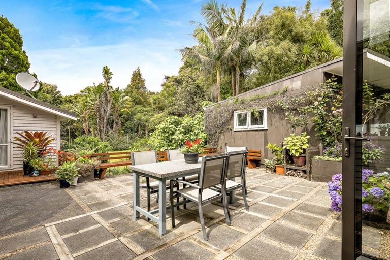 Photo of property in 19 Spray Crescent, Leigh, 0985