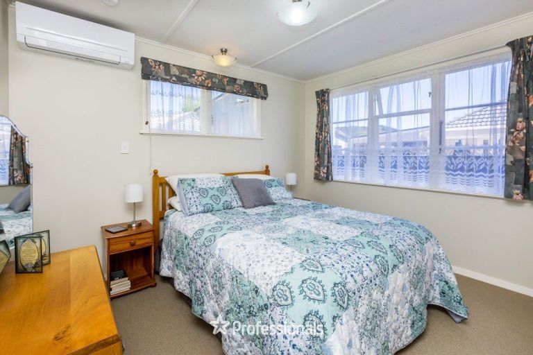 Photo of property in 53 Thackeray Street, Trentham, Upper Hutt, 5018