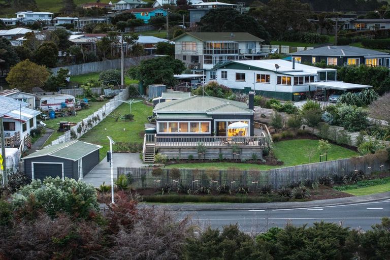 Photo of property in 26 Seatoun Avenue, Leigh, Warkworth, 0985