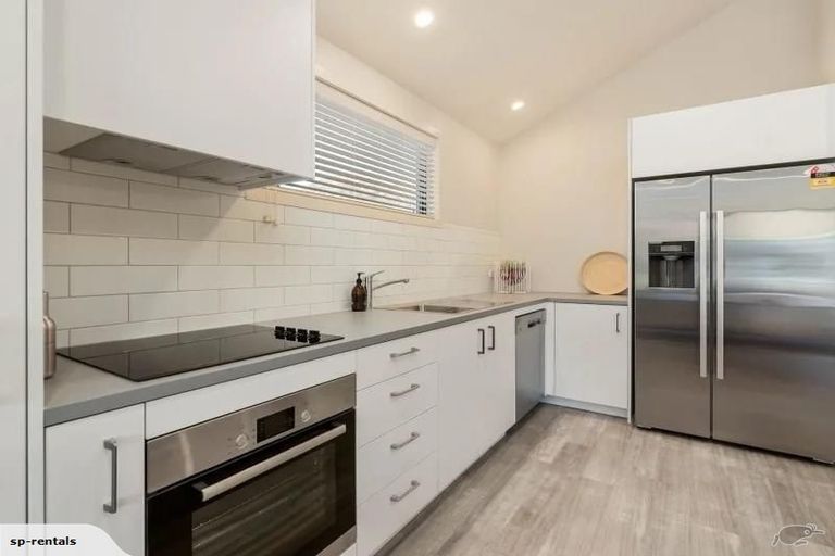 Photo of property in 9 Huxley Place, Lake Hayes, Queenstown, 9304