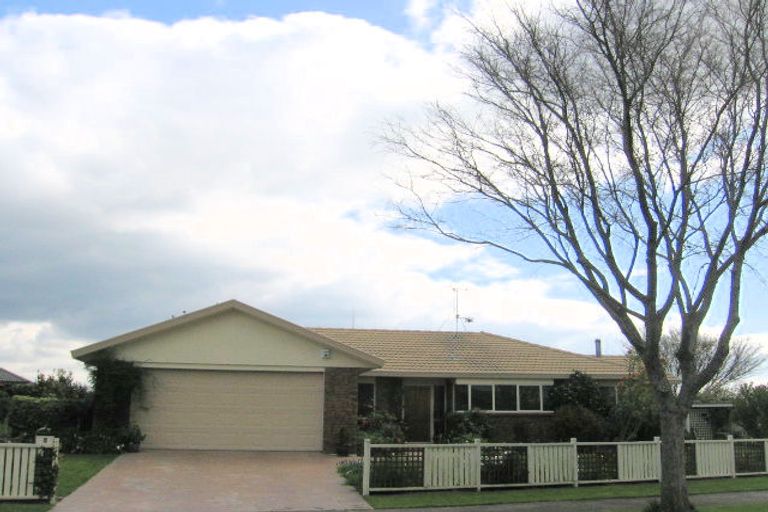 Photo of property in 2 Mahonia Place, Pyes Pa, Tauranga, 3112