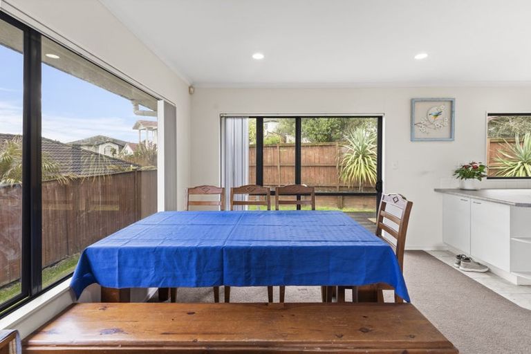 Photo of property in 18 Navan Place, Dannemora, Auckland, 2016