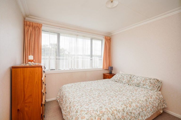 Photo of property in 1 Ballantrae Street, Wallacetown, 9816