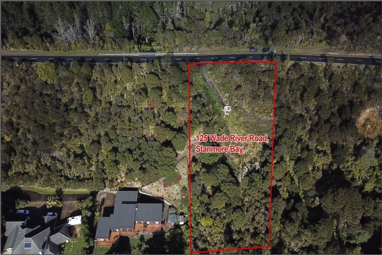 Photo of property in 125 Wade River Road, Stanmore Bay, Whangaparaoa, 0932