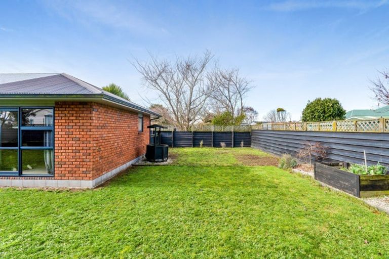 Photo of property in 12 Hunter Street, Normanby, Hawera, 4614