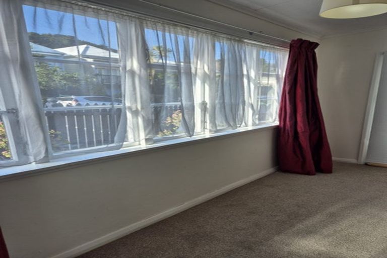 Photo of property in 7 Herald Terrace, Berhampore, Wellington, 6023