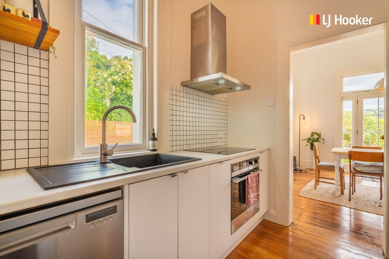 Photo of property in 47 Easther Crescent, Kew, Dunedin, 9012