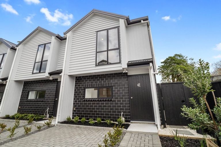Photo of property in 4e Weetman Drive, Browns Bay, Auckland, 0630