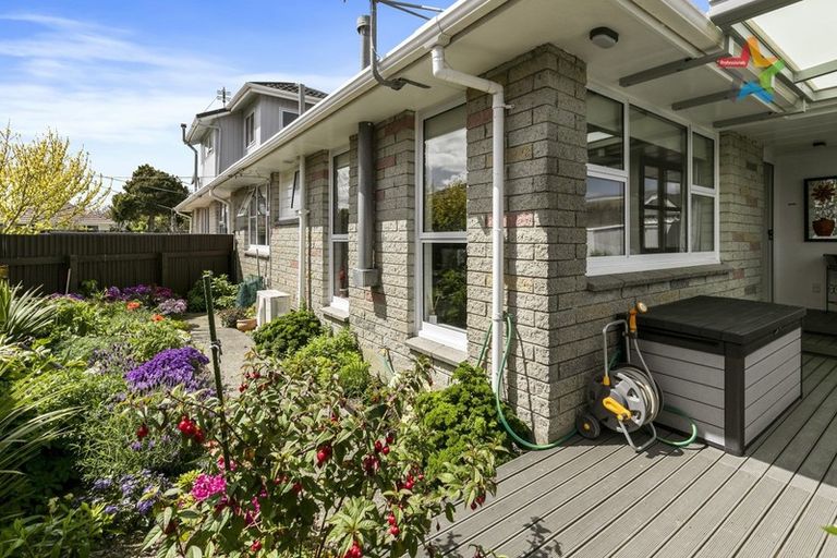 Photo of property in 20a Holyoake Crescent, Avalon, Lower Hutt, 5011