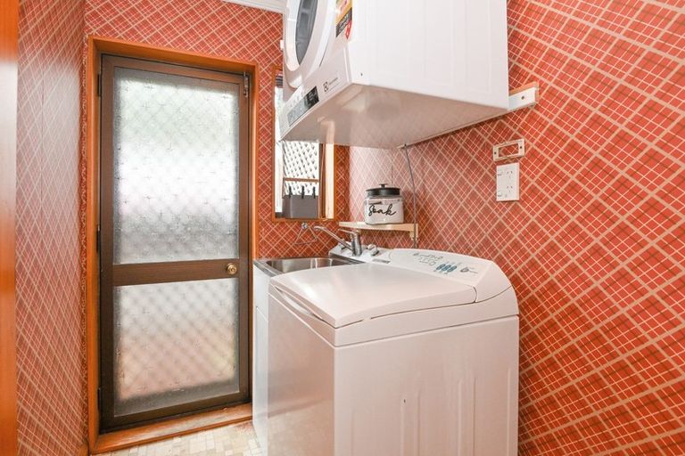 Photo of property in 2/505 Fitzroy Avenue, Hastings, 4122