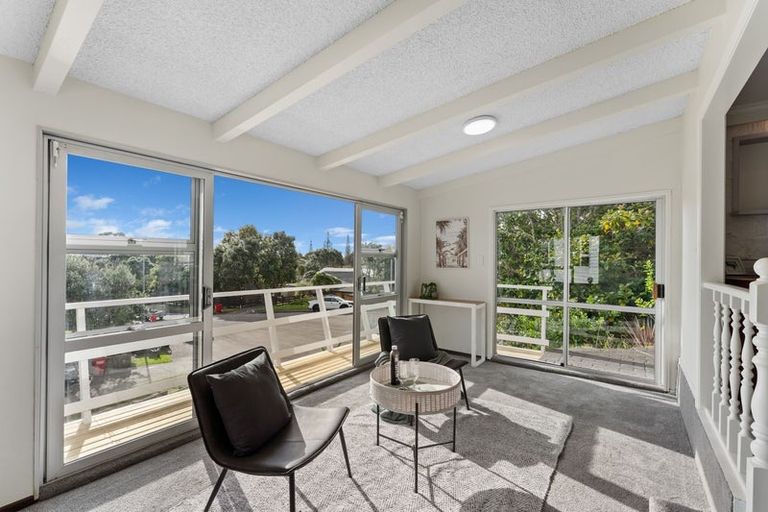 Photo of property in 6 Lindale Grove, Waikanae Beach, Waikanae, 5036