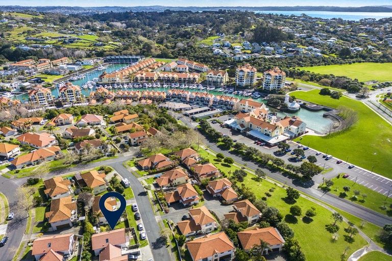 Photo of property in 7a Parkwood Crescent, Gulf Harbour, Whangaparaoa, 0930