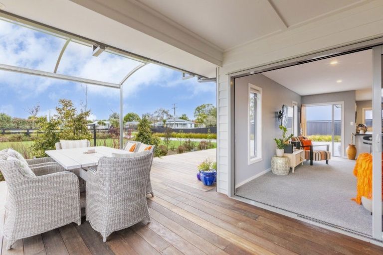 Photo of property in 24 Dee Street, Otane, 4202