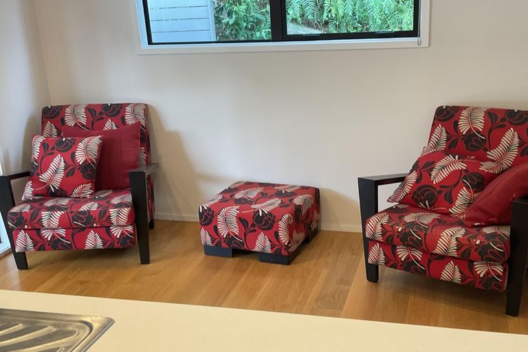 Photo of property in 11 Hillside Crescent, Leigh, 0985