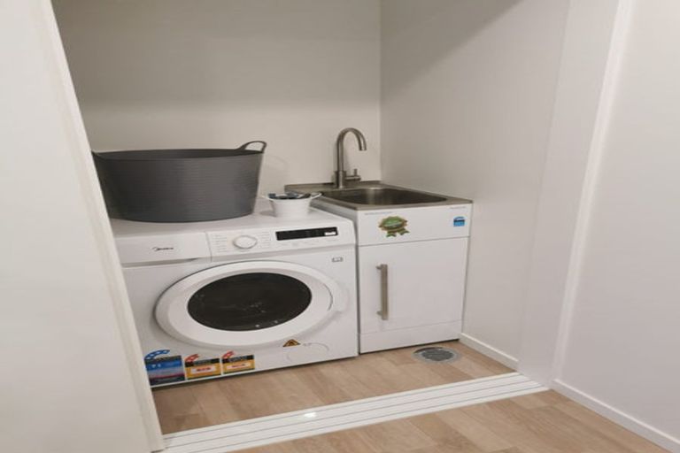 Photo of property in 206/9 East Street, Papakura, 2110