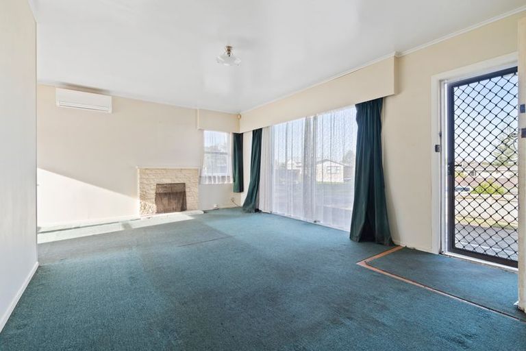 Photo of property in 4 Ronald Place, Manurewa, Auckland, 2102