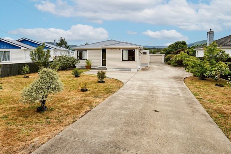 Photo of property in 74 Wainuiomata Road, Wainuiomata, Lower Hutt, 5014