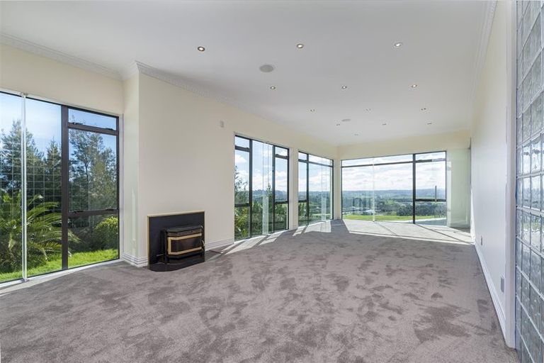 Photo of property in 2036 East Coast Road, Stillwater, Silverdale, 0993